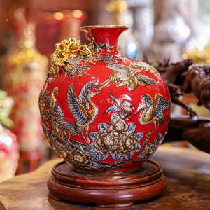 Bình Hút Lộc Tùng Hạc Diên Niên Men Đỏ Vẽ Vàng Bát Tràng