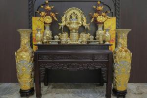 Bộ đồ thờ men rạn đắp nổi rát vàng - TBD 02